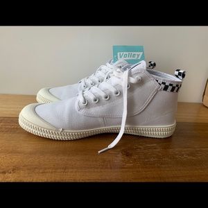 Men’s Volley Heritage High Leap tennis shoes